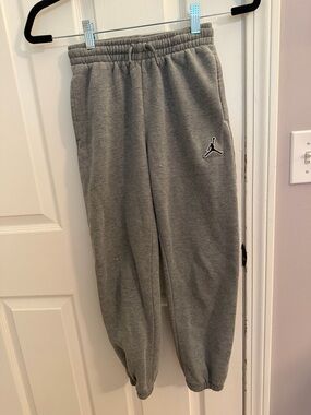 Jordan Kids Gray Pull-On Jogger Sweatpants